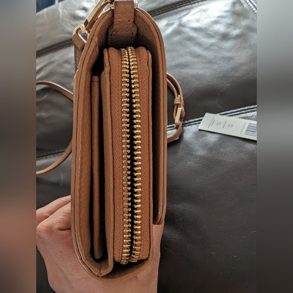 COPY - Tory Burch Bombe wallet crossbody